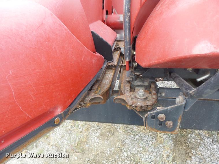 image for item DB5834 2012 Case IH 3412 corn head