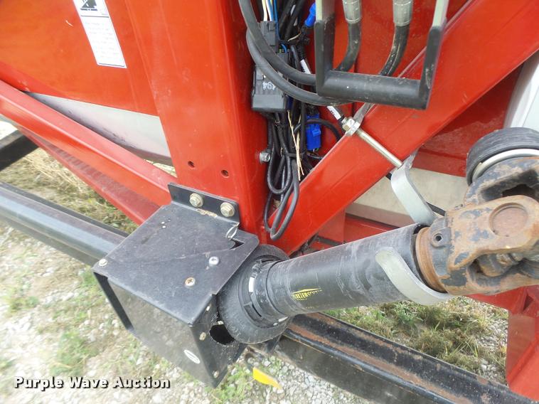 image for item DB5834 2012 Case IH 3412 corn head