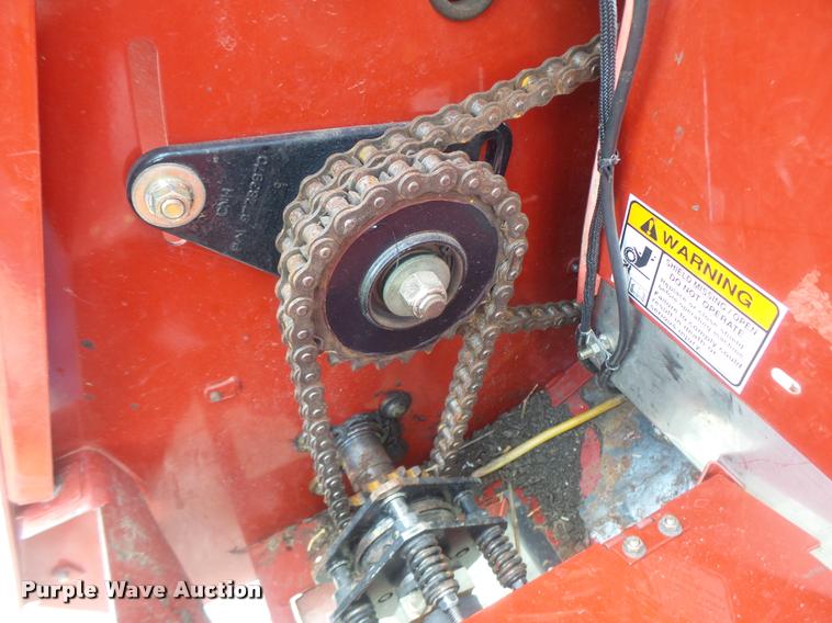 image for item DB5834 2012 Case IH 3412 corn head