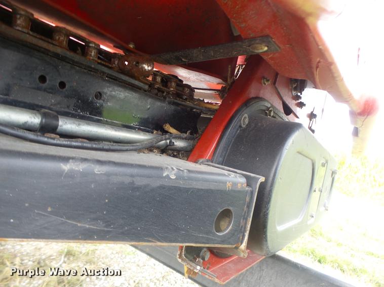 image for item DB5834 2012 Case IH 3412 corn head