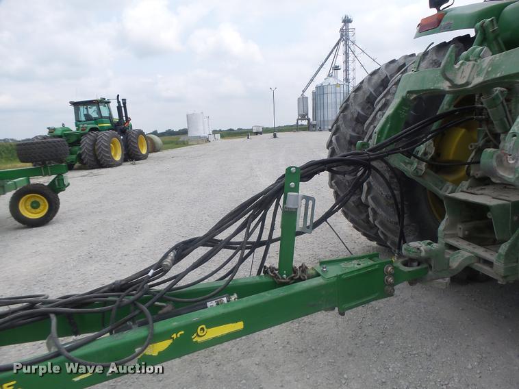 image for item DB5835 2014 John Deere 1990 CCS air seeder