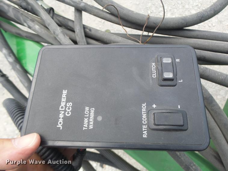 image for item DB5835 2014 John Deere 1990 CCS air seeder