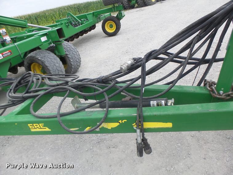 image for item DB5835 2014 John Deere 1990 CCS air seeder