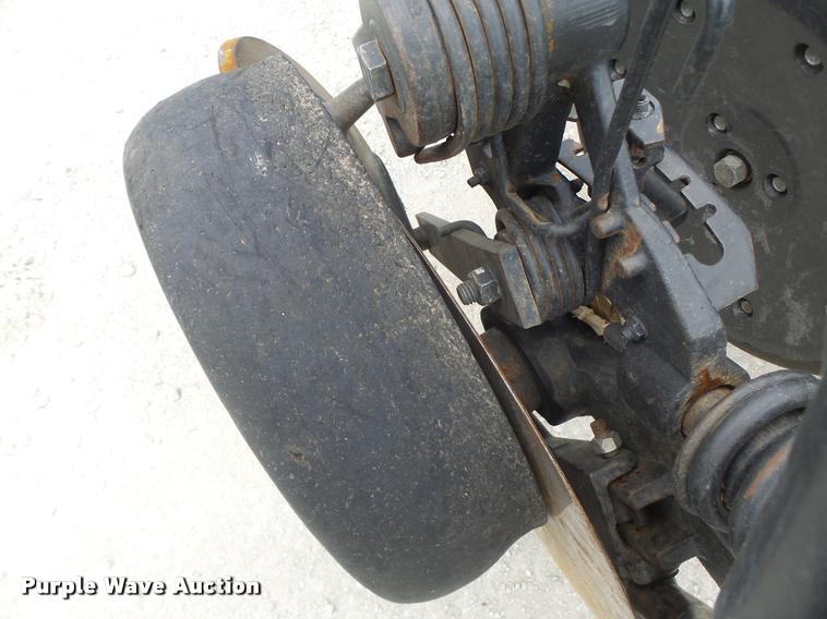 image for item DB5835 2014 John Deere 1990 CCS air seeder