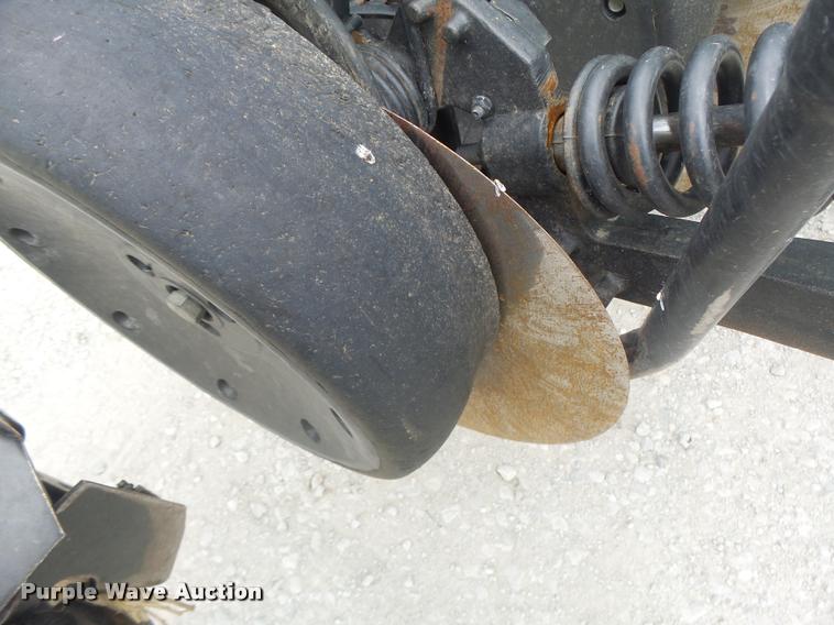 image for item DB5835 2014 John Deere 1990 CCS air seeder