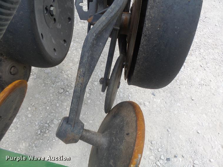 image for item DB5835 2014 John Deere 1990 CCS air seeder