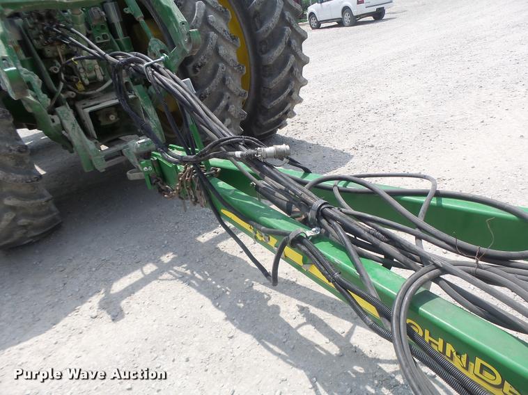image for item DB5835 2014 John Deere 1990 CCS air seeder