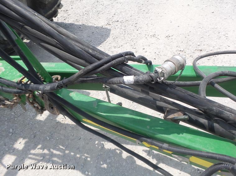 image for item DB5835 2014 John Deere 1990 CCS air seeder