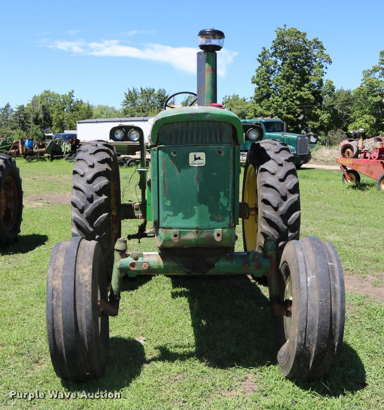 image for item DB9265 1962 John Deere 3010 tractor