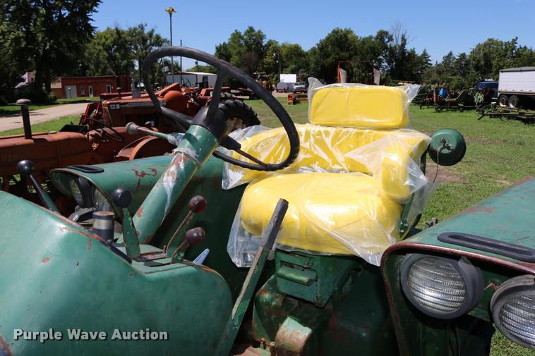 image for item DB9265 1962 John Deere 3010 tractor