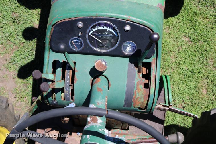 image for item DB9265 1962 John Deere 3010 tractor