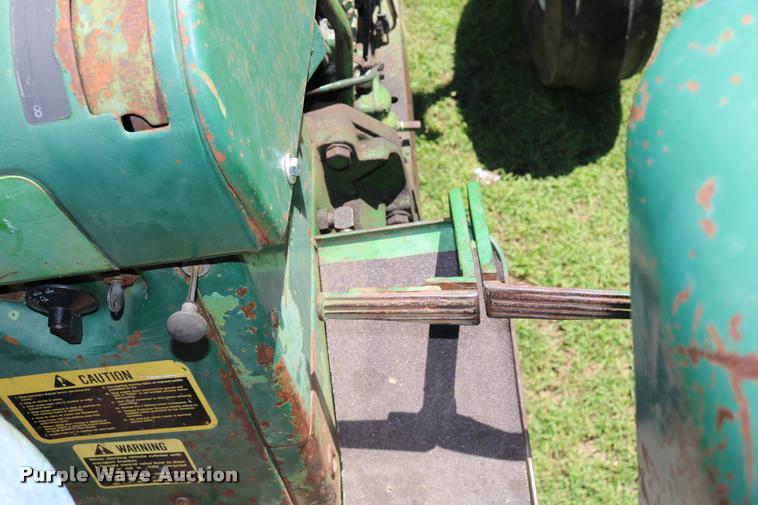 image for item DB9265 1962 John Deere 3010 tractor