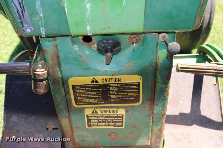 image for item DB9265 1962 John Deere 3010 tractor