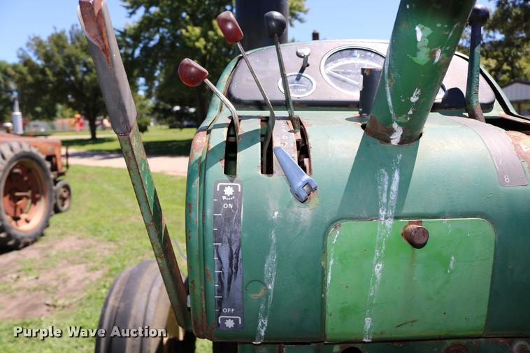 image for item DB9265 1962 John Deere 3010 tractor