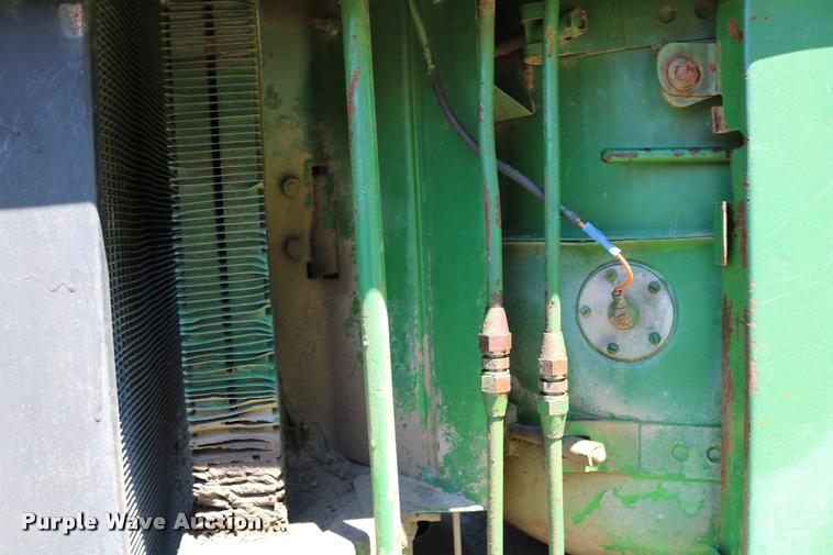 image for item DB9265 1962 John Deere 3010 tractor