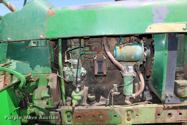 image for item DB9265 1962 John Deere 3010 tractor