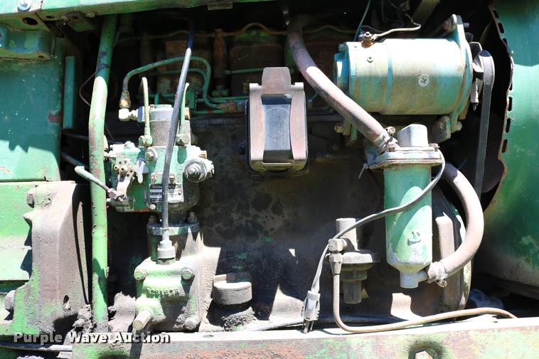 image for item DB9265 1962 John Deere 3010 tractor