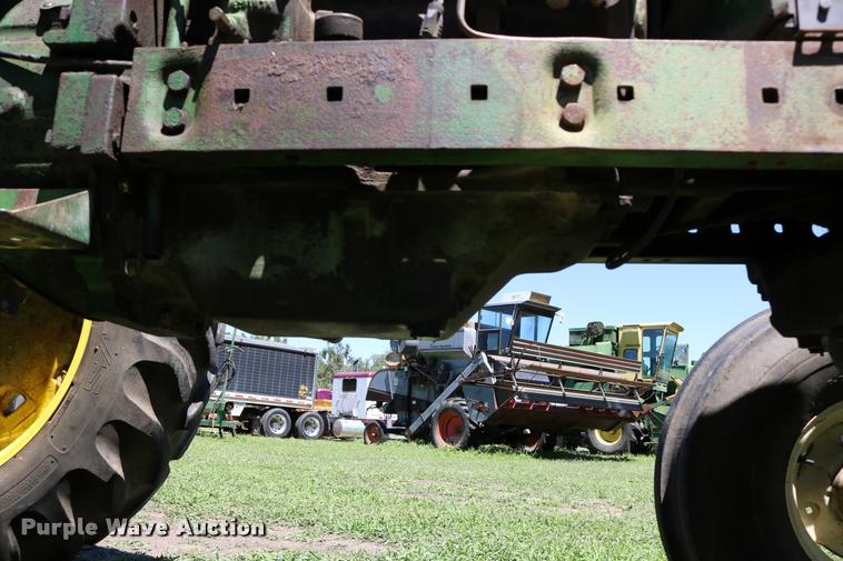 image for item DB9265 1962 John Deere 3010 tractor