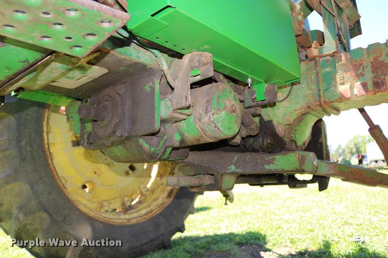 image for item DB9265 1962 John Deere 3010 tractor