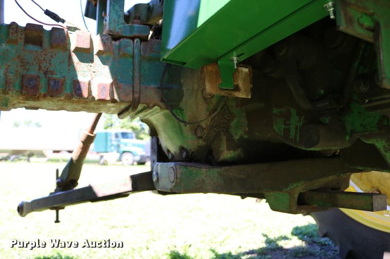 image for item DB9265 1962 John Deere 3010 tractor