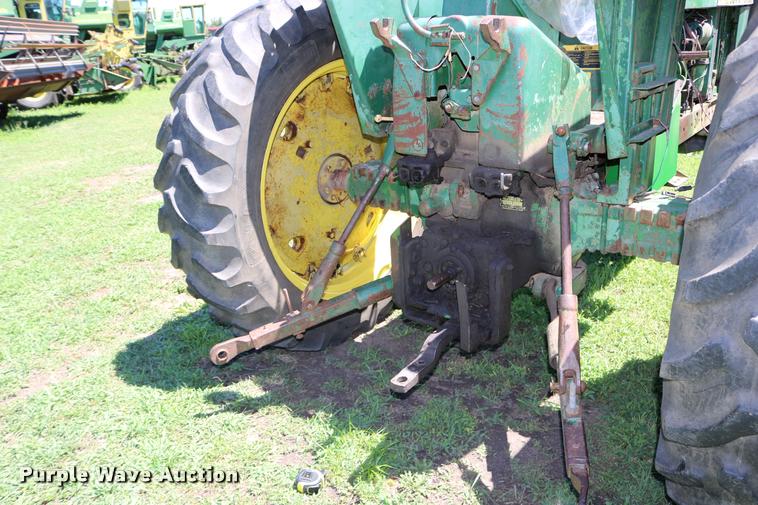 image for item DB9265 1962 John Deere 3010 tractor