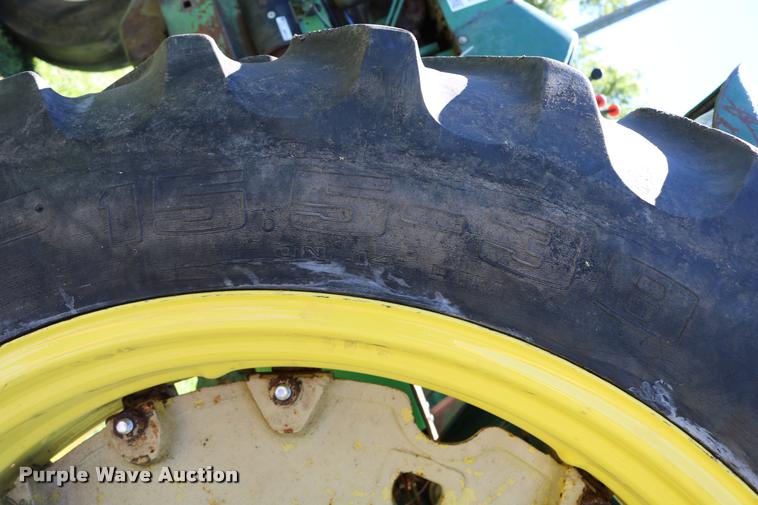 image for item DB9265 1962 John Deere 3010 tractor