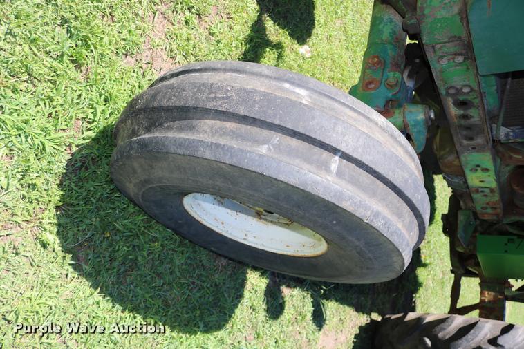 image for item DB9265 1962 John Deere 3010 tractor