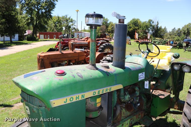 image for item DB9265 1962 John Deere 3010 tractor