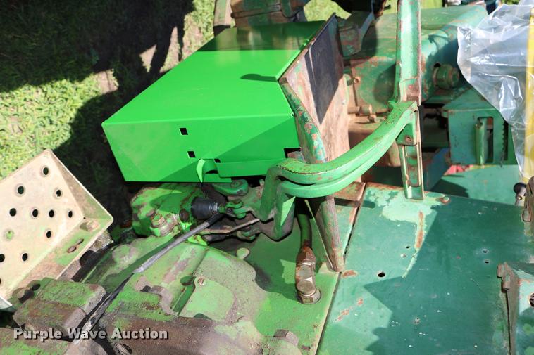 image for item DB9265 1962 John Deere 3010 tractor