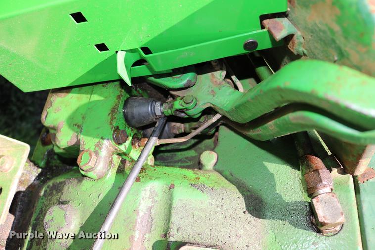 image for item DB9265 1962 John Deere 3010 tractor