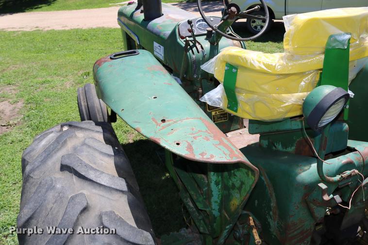 image for item DB9265 1962 John Deere 3010 tractor