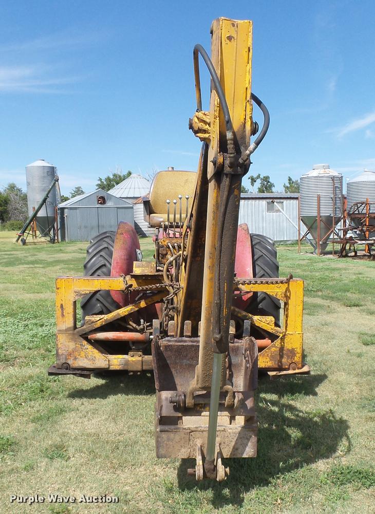 image for item DC3942 1946 McCormick-Deering W-9 tractor