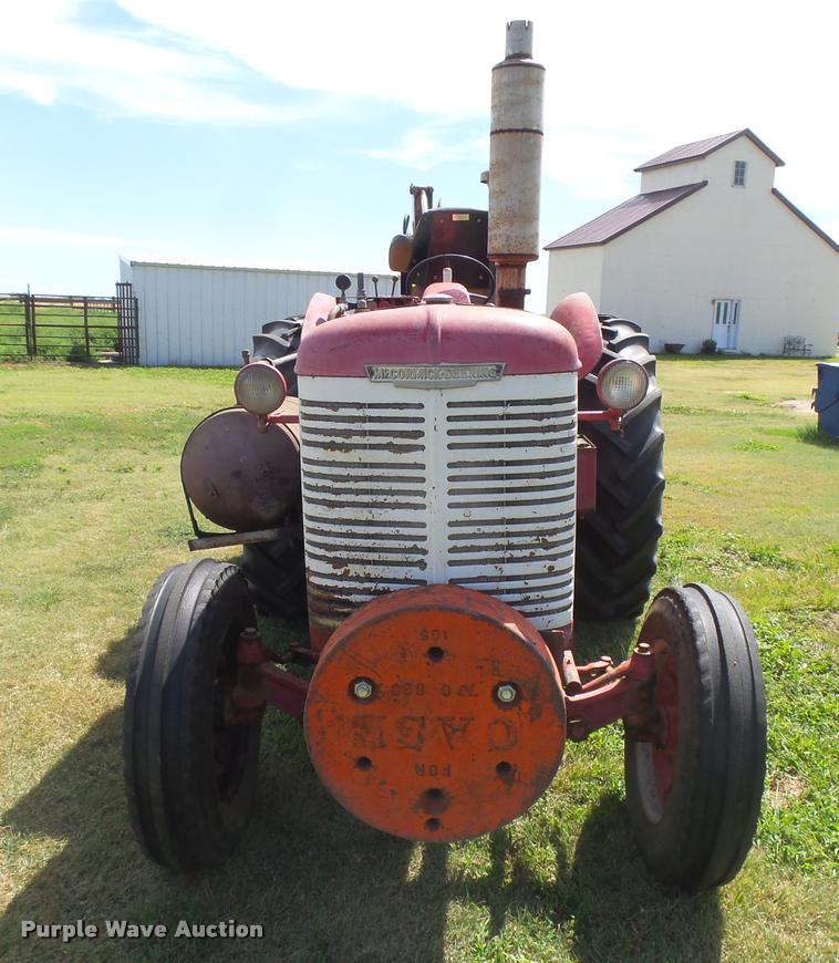 image for item DC3942 1946 McCormick-Deering W-9 tractor