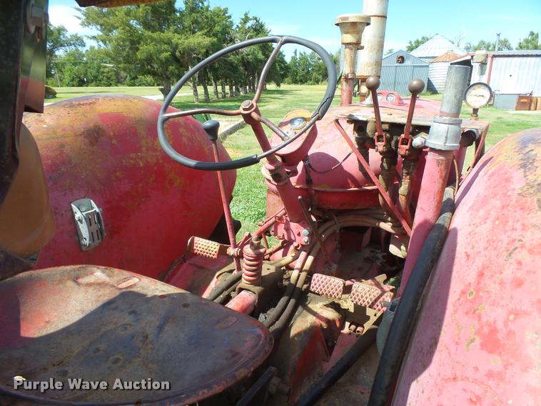 image for item DC3942 1946 McCormick-Deering W-9 tractor