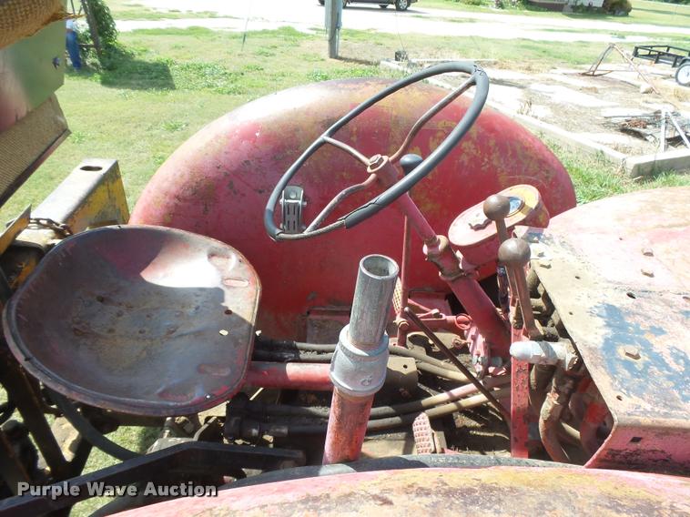 image for item DC3942 1946 McCormick-Deering W-9 tractor