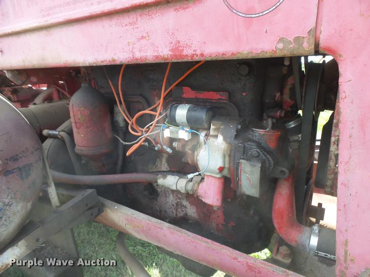 image for item DC3942 1946 McCormick-Deering W-9 tractor