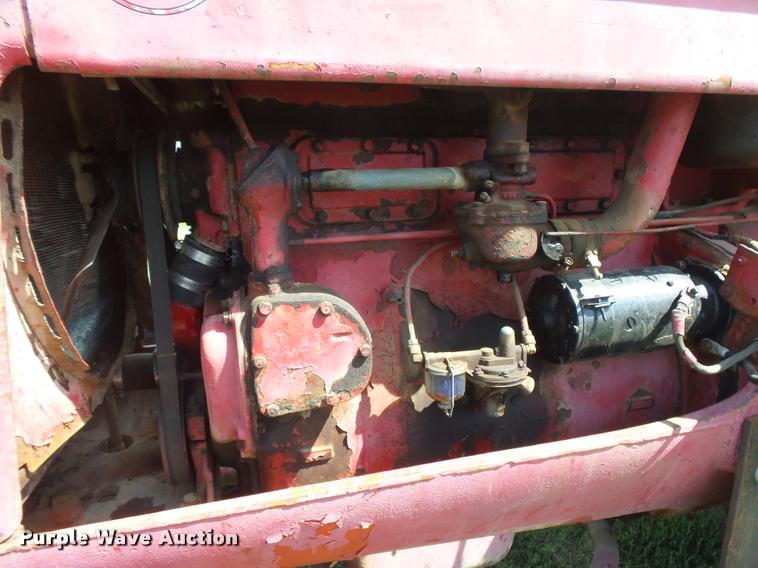 image for item DC3942 1946 McCormick-Deering W-9 tractor