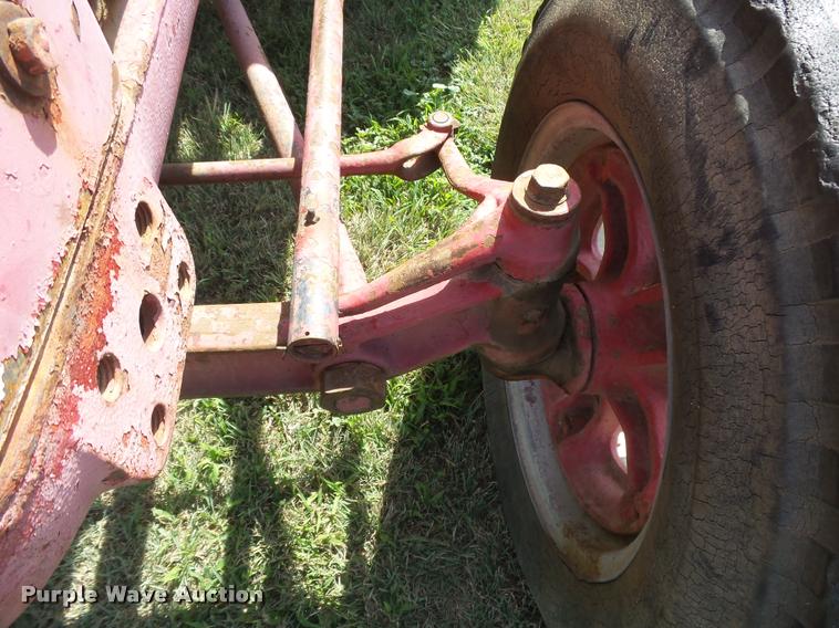 image for item DC3942 1946 McCormick-Deering W-9 tractor