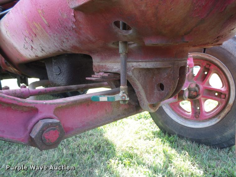 image for item DC3942 1946 McCormick-Deering W-9 tractor