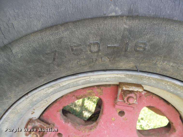 image for item DC3942 1946 McCormick-Deering W-9 tractor