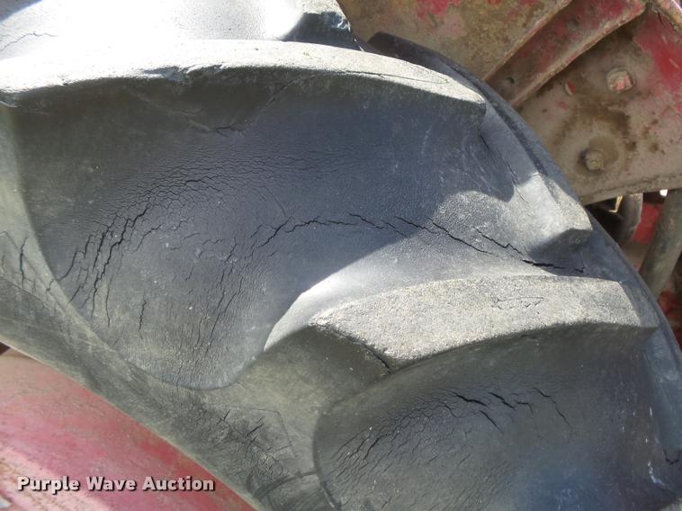 image for item DC3942 1946 McCormick-Deering W-9 tractor