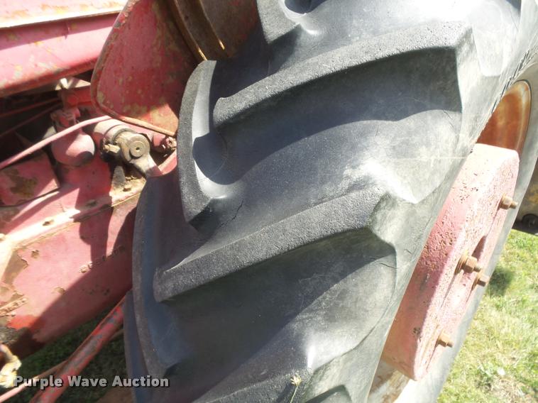 image for item DC3942 1946 McCormick-Deering W-9 tractor