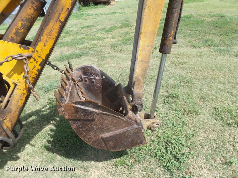 image for item DC3942 1946 McCormick-Deering W-9 tractor