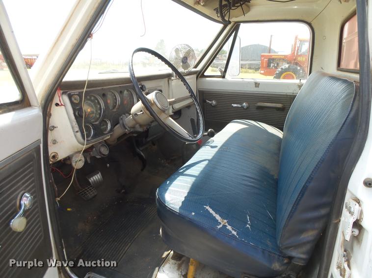 image for item DC3956 1968 Chevrolet C60 grain truck