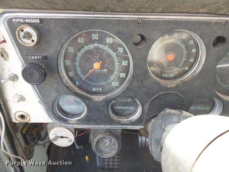 image for item DC3956 1968 Chevrolet C60 grain truck