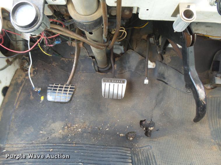 image for item DC3956 1968 Chevrolet C60 grain truck