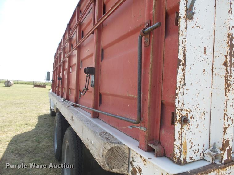 image for item DC3956 1968 Chevrolet C60 grain truck