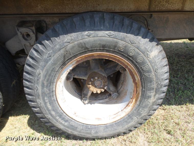 image for item DC3956 1968 Chevrolet C60 grain truck