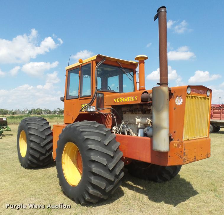 image for item DC3958 1976 Versatile 800 4WD tractor