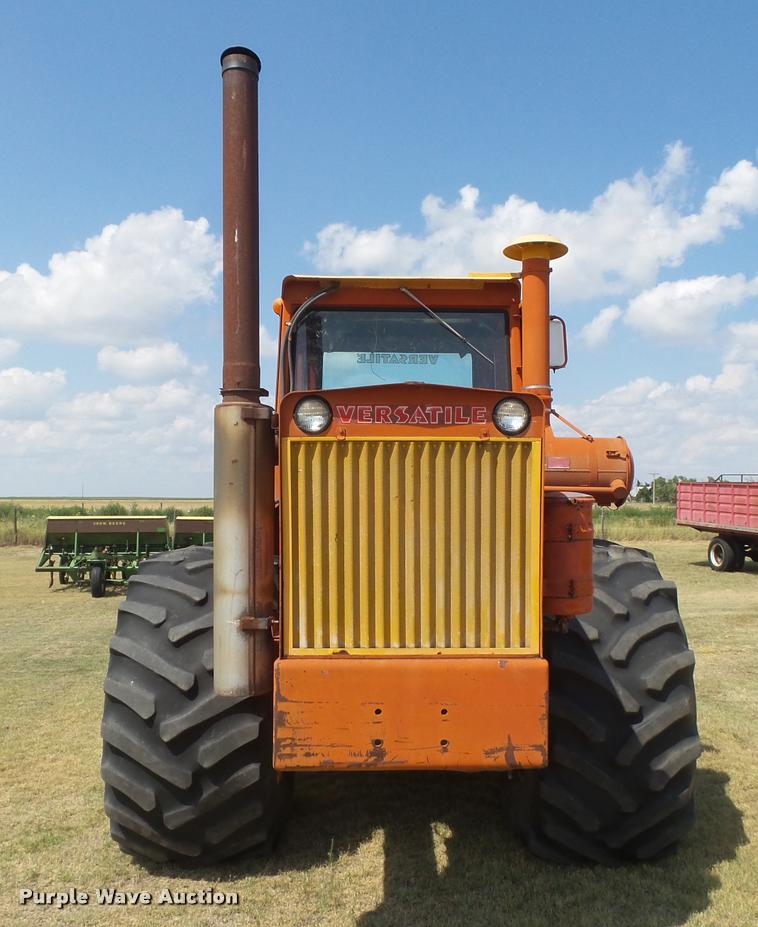 image for item DC3958 1976 Versatile 800 4WD tractor